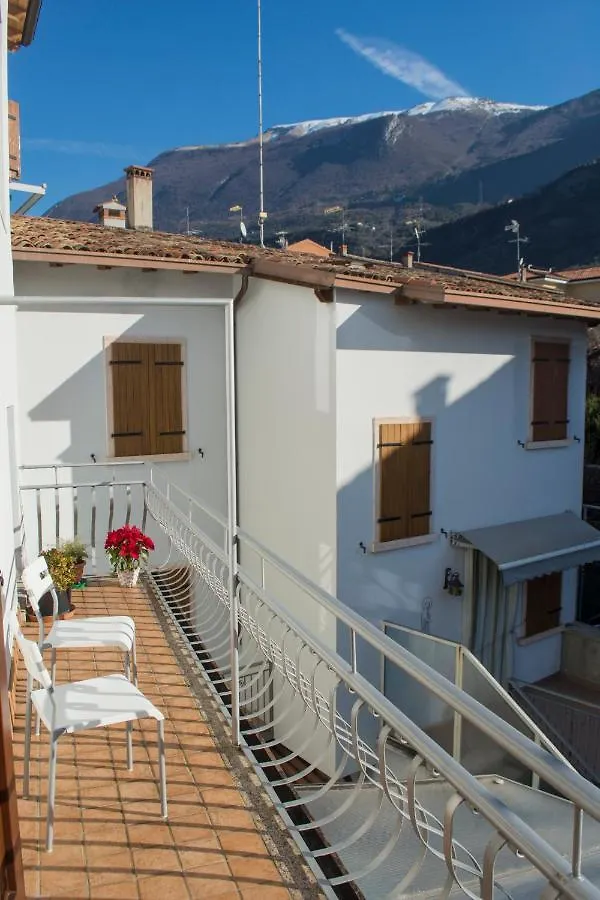 La Terrazza Del Borgo Con Parcheggio Apartamento Malcesine Itália